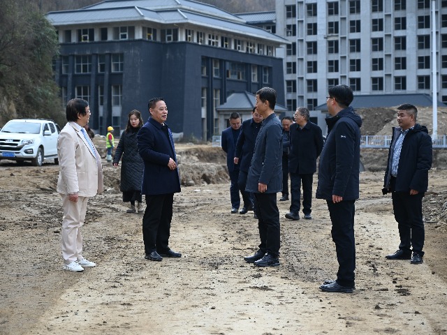 3e6a832bf42eafc17845ef3819a3cdd4